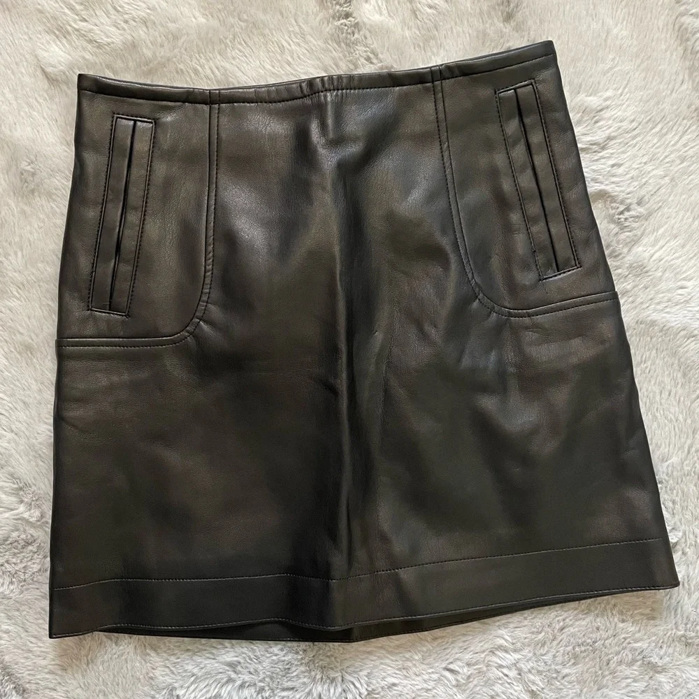 H&M Vegan Faux Leather Mini Skirt Size 2 Black - Picture 1 of 9